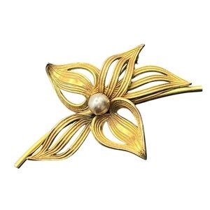 Forstner 12k gold filled flower brooch pin faux pearl vintage